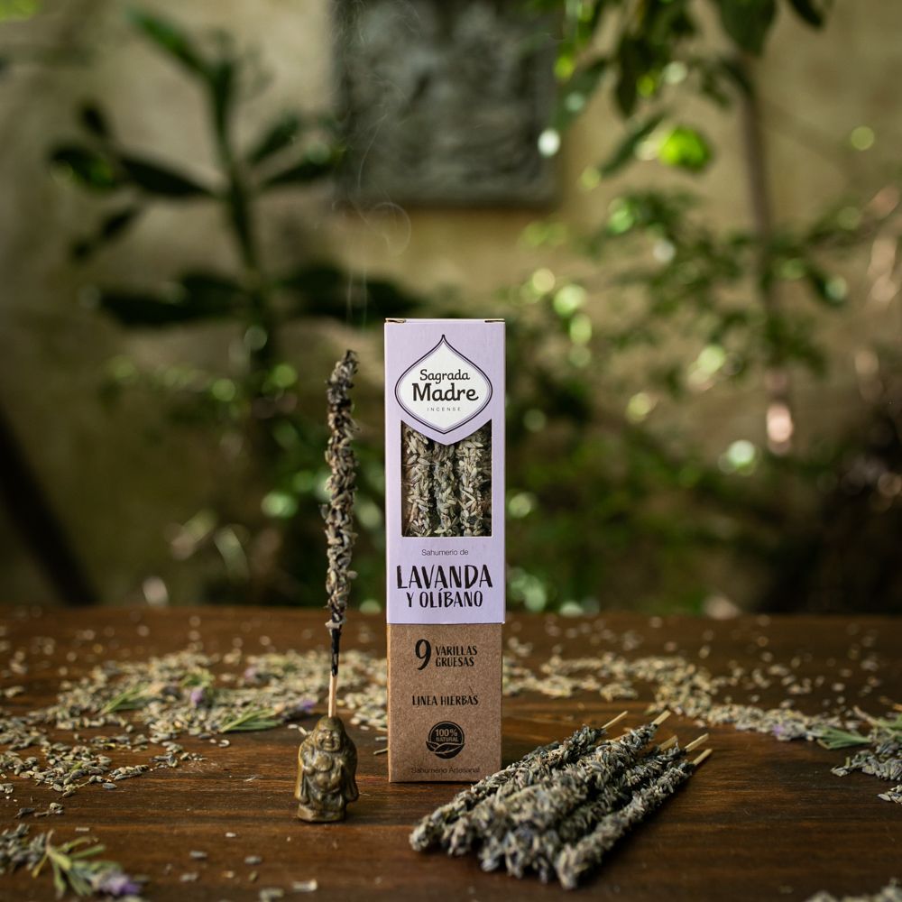 Räucherstäbchen – LavendelblĂĽten & OlĂbano Handgemachtes Natur-Räucherwerk von Sagrada Madre | Reinigung, Schutz & Harmonie