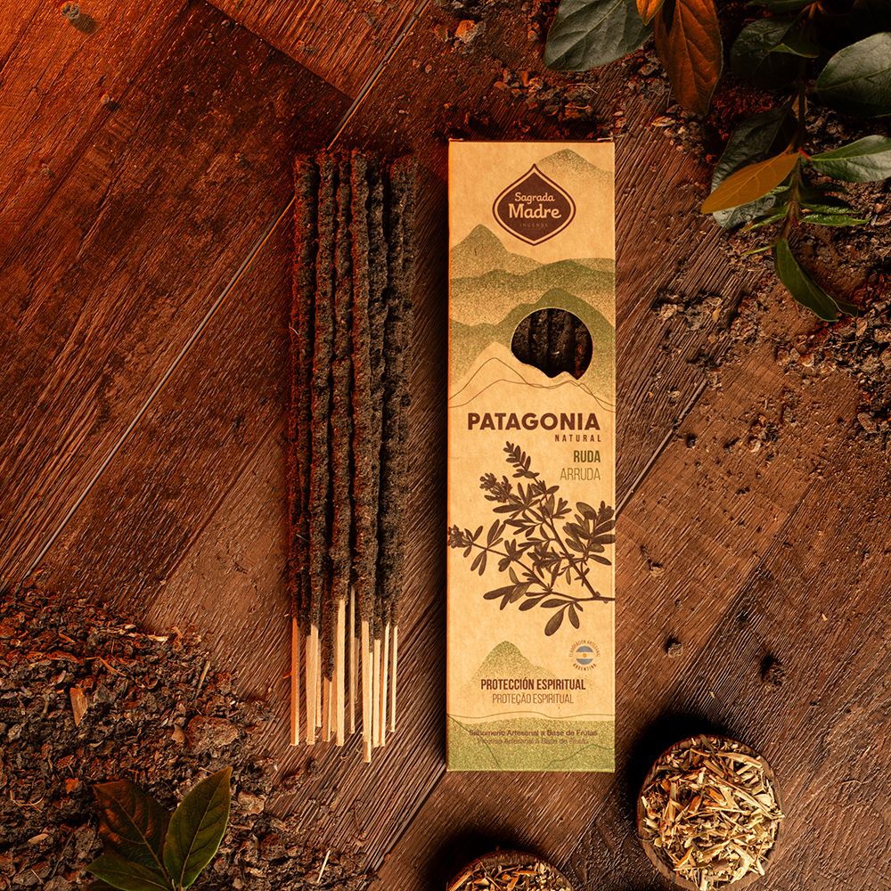 Sagrada Madre Räucherstäbchen Patagonia Rough Incense, Rauten-Essenz