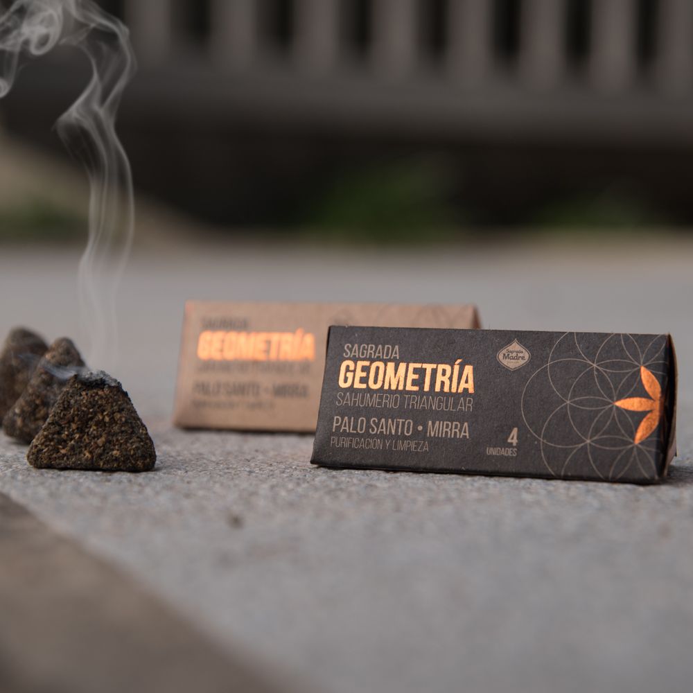 Geometry Räucherdreiecke „Palo Santo & Myrrhe“ – Harmonie & Reinigung
