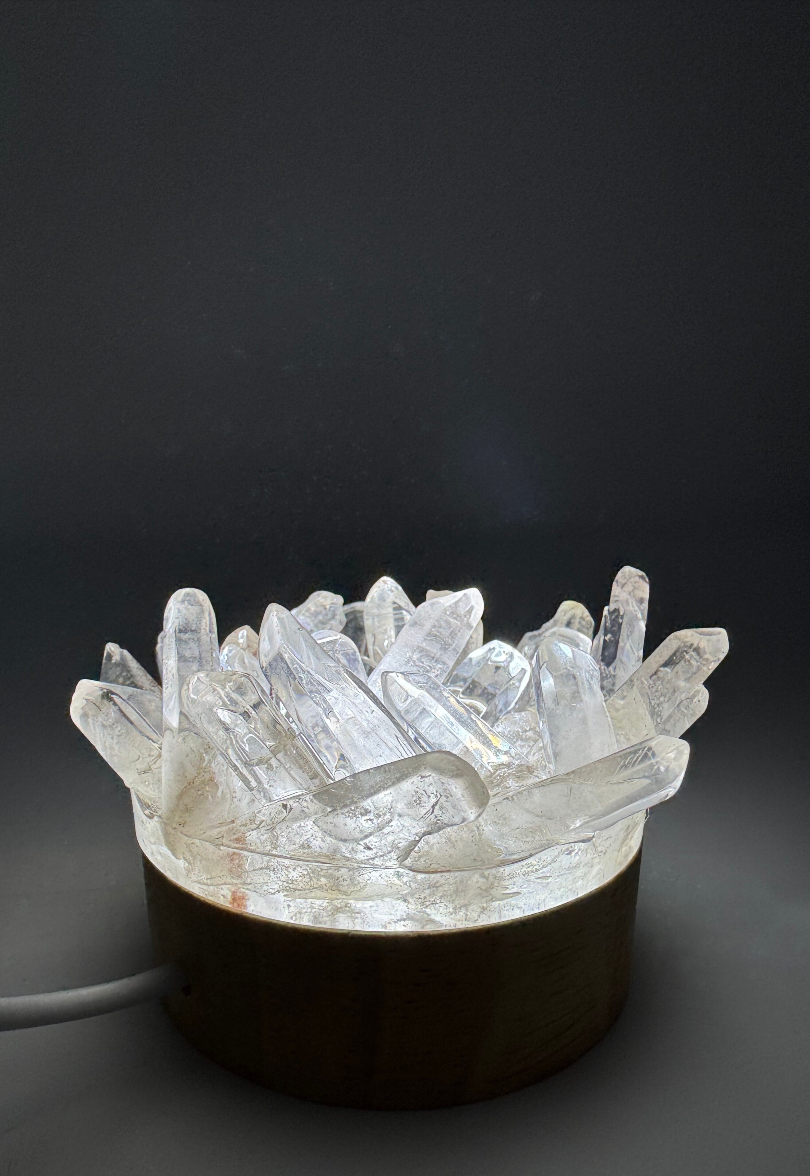 Kristalllampe Bergkristall – Klarheit & Licht in seiner reinsten Form 💎🌟